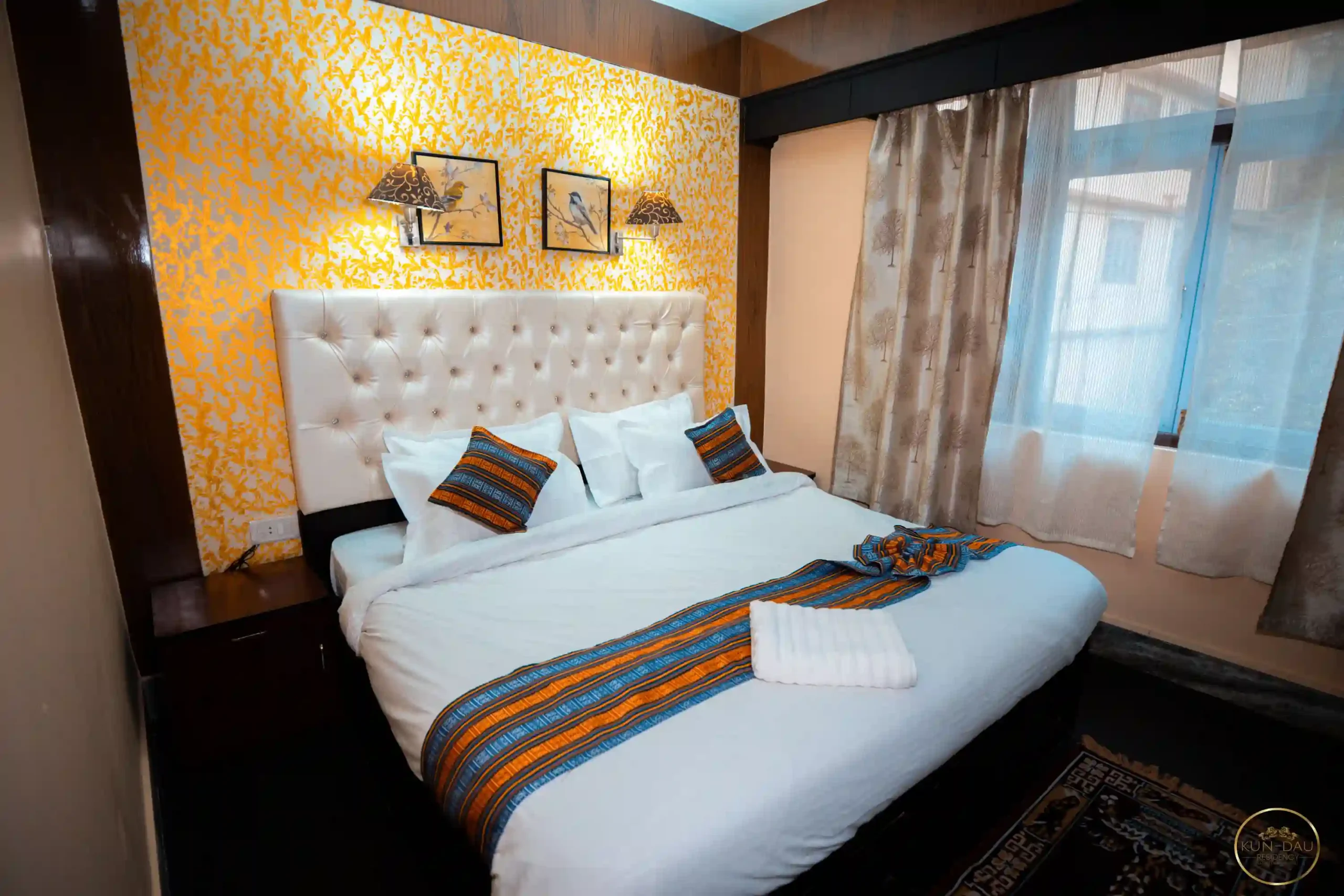 Deluxe Room Street View Photo 7
