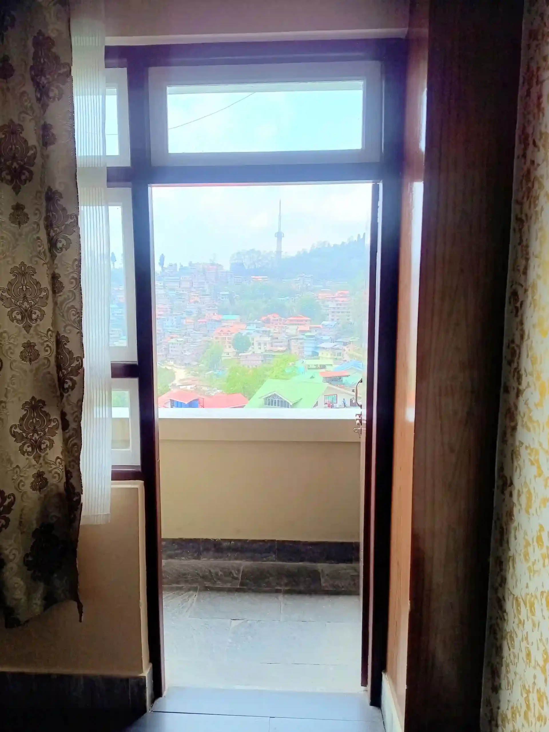 Premium Mountain View Rooms with Balcony Photo 5