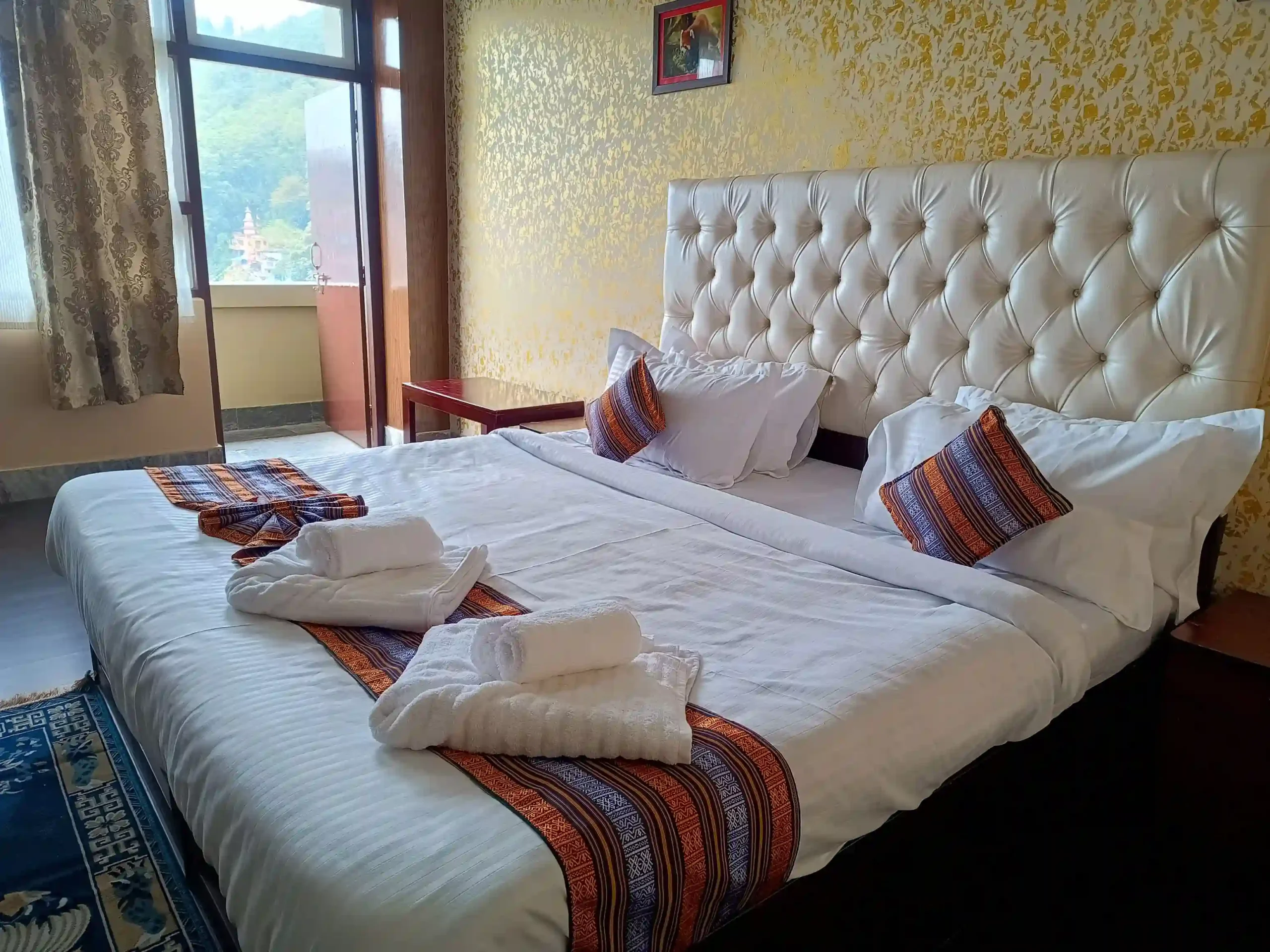 Premium Mountain View Rooms with Balcony Photo 1